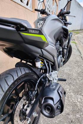 YAMAHA FZ25 FAZER ABS 